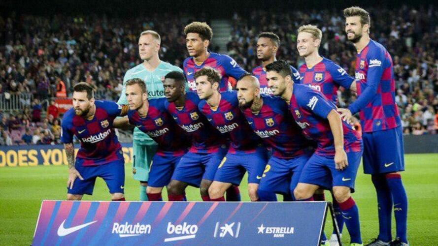 Los aficionados del fútbol pudieron disfrutar de un partido lleno de emociones, donde el Barcelona logró derrotar 4-0 al Sevilla en el Camp Nou por la LaLiga Santander.. Foto: Twitter : FCBarcelona
