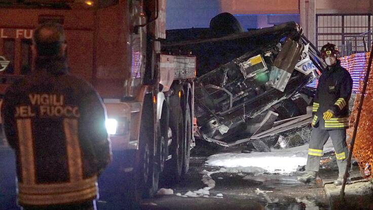 Grave accidente de bus al norte de Italia dejó más de 20 muertos