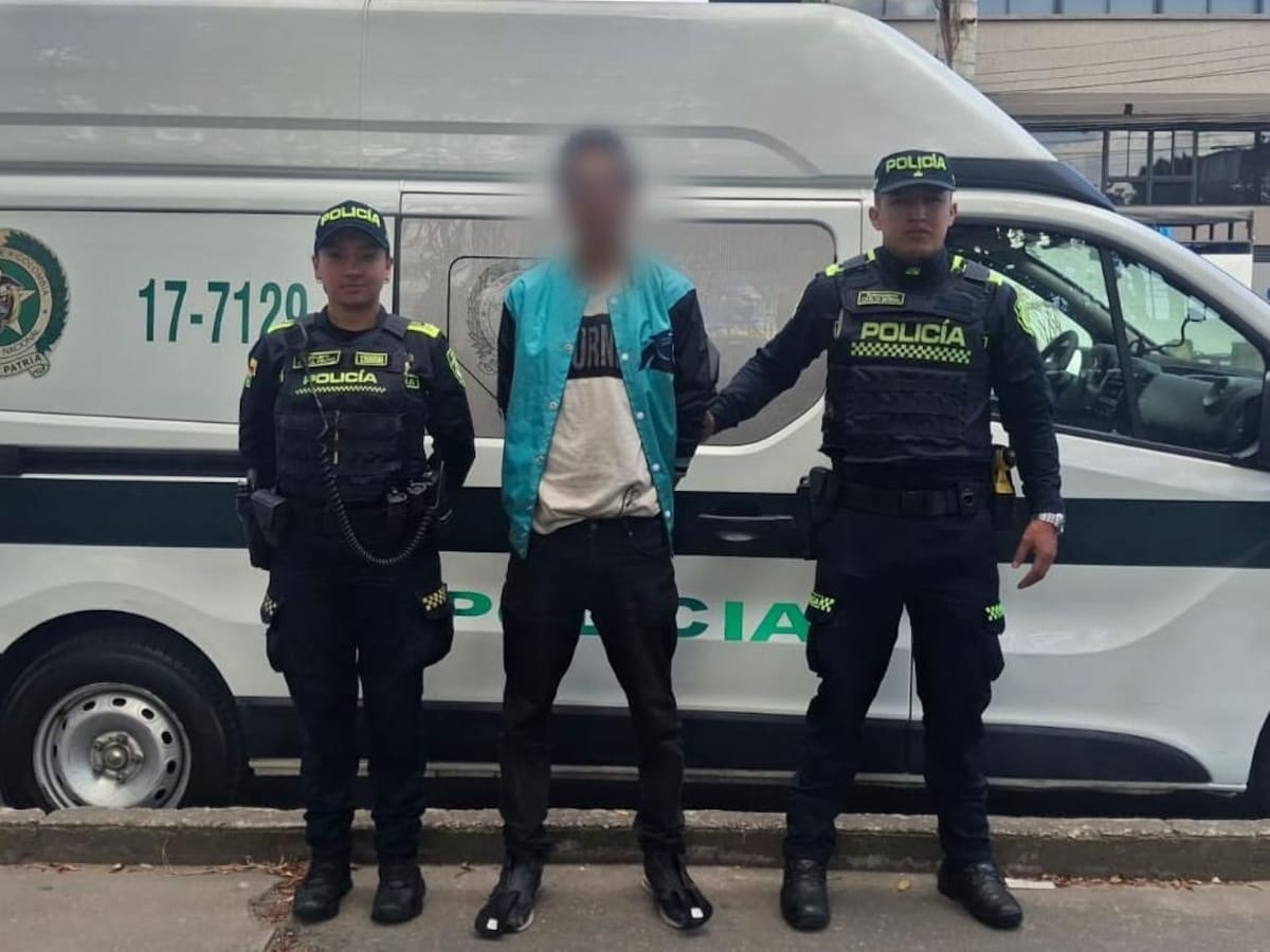 Capturan a un hombre en Chapinero tras tratar de robar violentamente un celular a una mujer