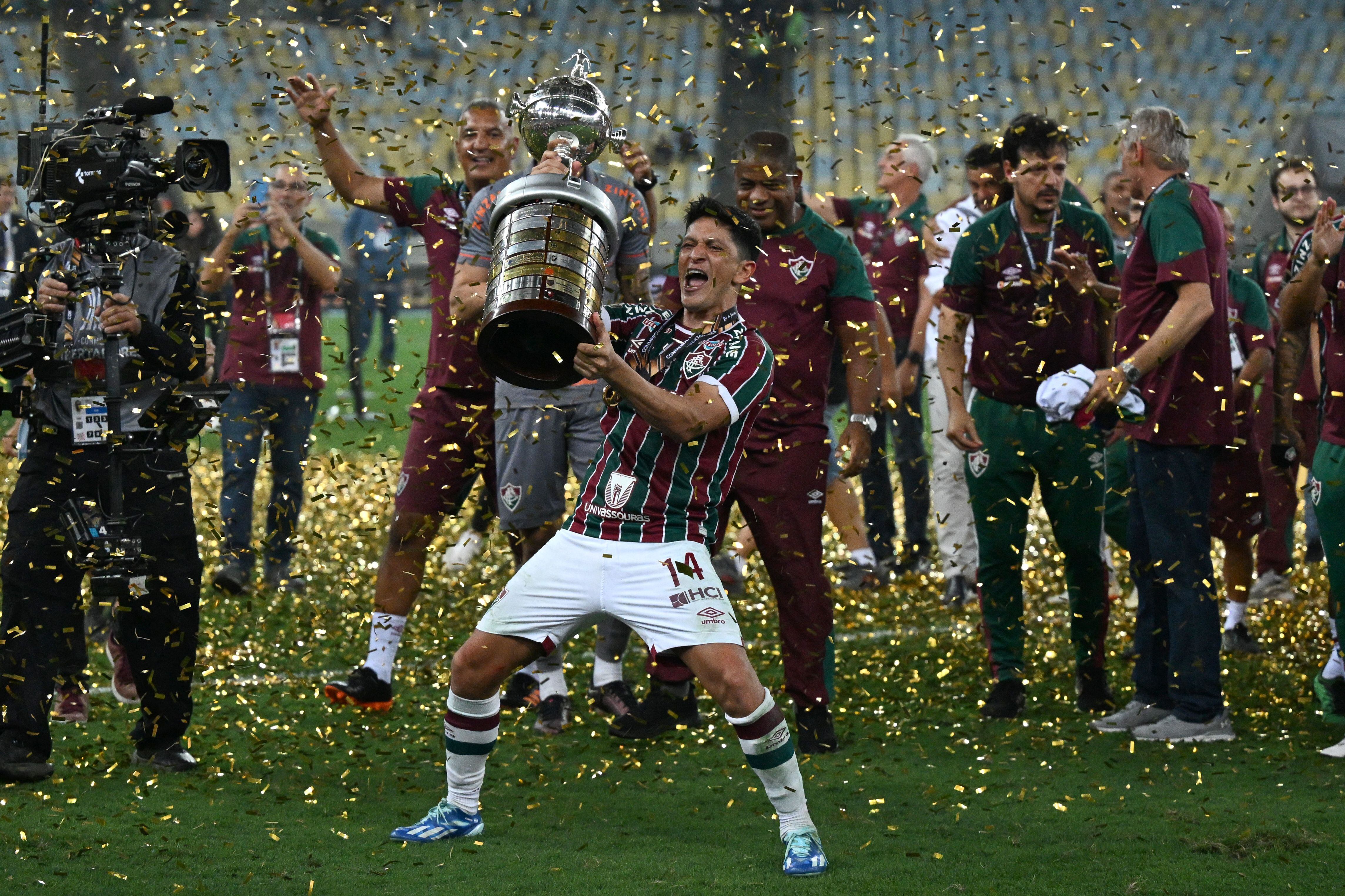 Fluminense's Argentine forward German Cano displays the trophy after winning the Copa Libertadores final football match between Brazil's Fluminense and Argentina's Boca Juniors at Maracana Stadium in Rio de Janeiro, Brazil, on November 4, 2023. (Photo by CARL DE SOUZA / AFP) (Photo by CARL DE SOUZA/AFP via Getty Images)