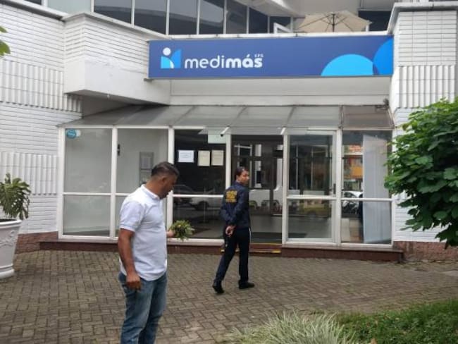 Crisis de Medimás en Medellín se agrava por cierre de clínicas