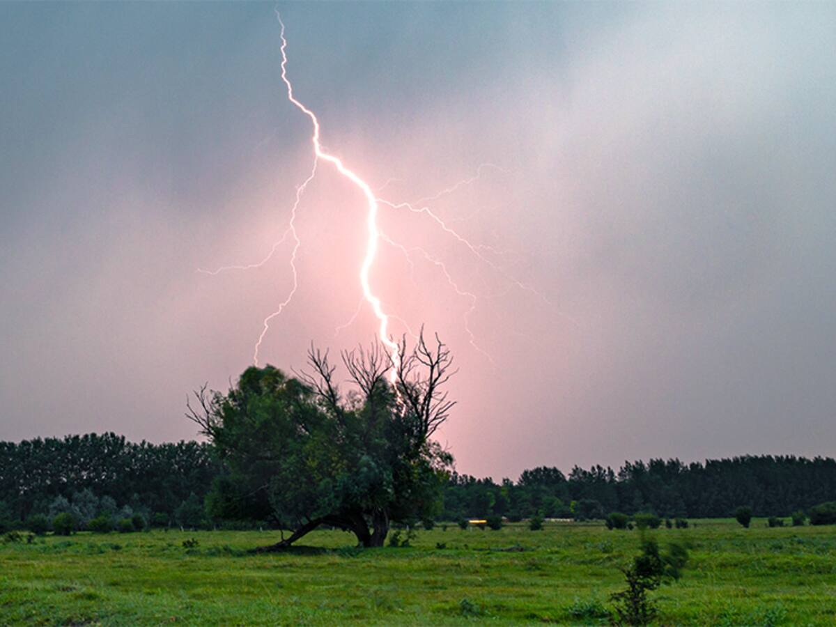 Un menor de 10 años y cinco adultos fueron impactados por un rayo en Guaca, Santander