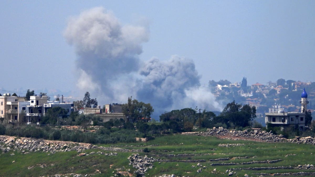 Tras ordenar evacuaciones, Israel ataca de nuevo el sur de Líbano