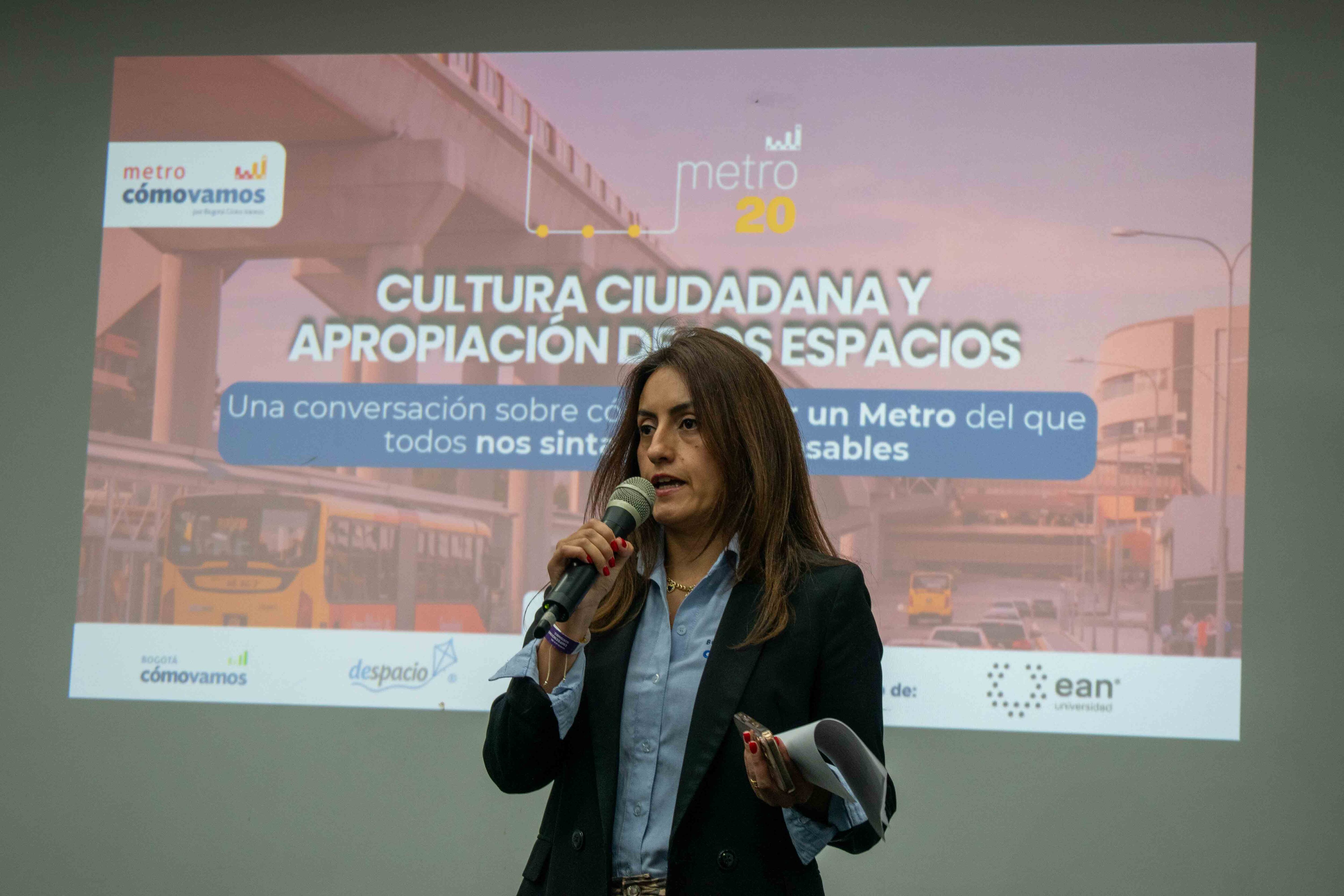 Laura Ospina, coordinadora de Comunicaciónes de Bogotá Como Vamos. | Foto: Pedro Camelo