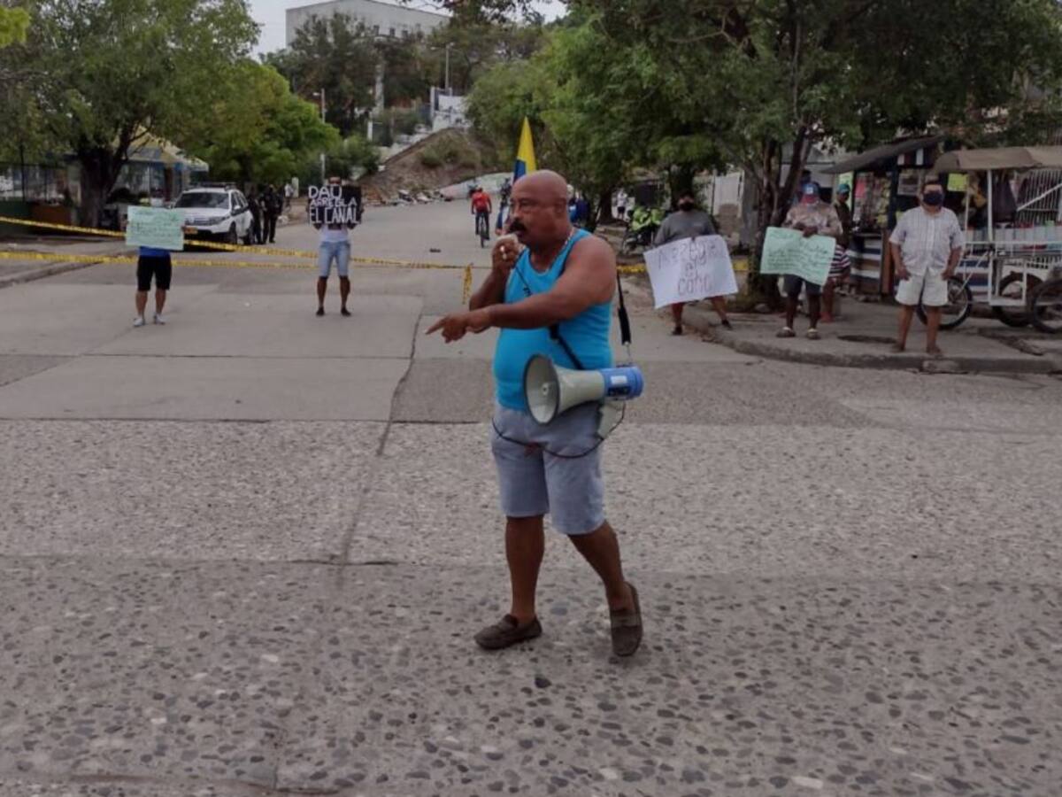 Con bloqueos, en El Campestre reclamaron intervención del canal