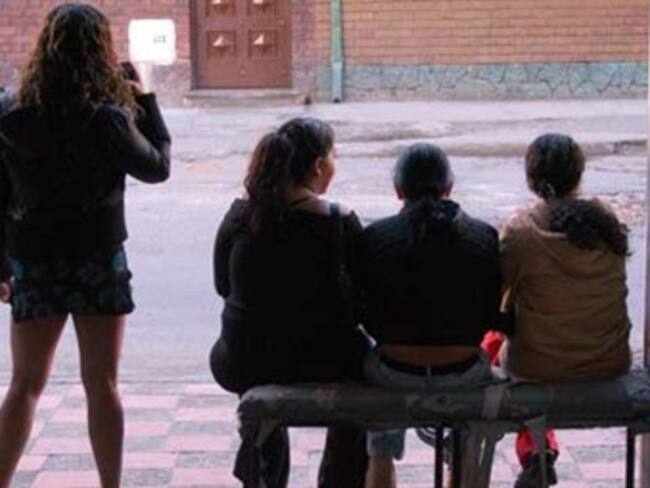 Habitantes de barrio Santa Fe temen traslado de más prostíbulos a este sector