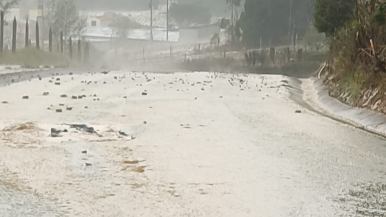 Múltiples viviendas afectadas en Oicatá debido al fuerte aguacero.