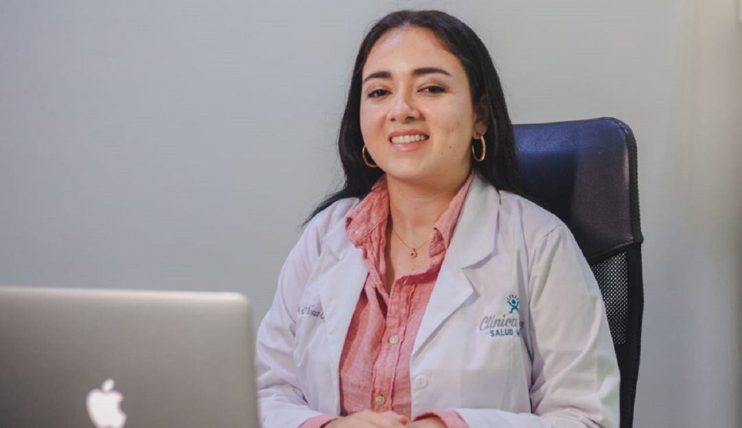 Plantea el uso de fármacos para inhibir la 5-lipoxigenasa con lo cual, debería detenerse esa cascada de inflamación reduciendo la COVID