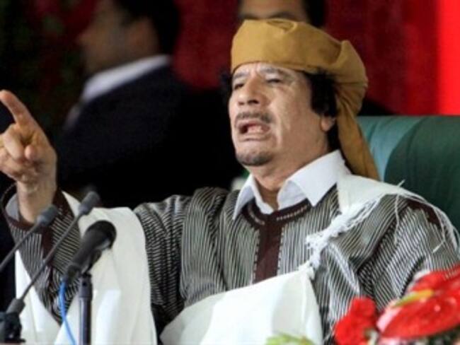 Gadafi promete el 'infierno' a quienes ataquen Libia