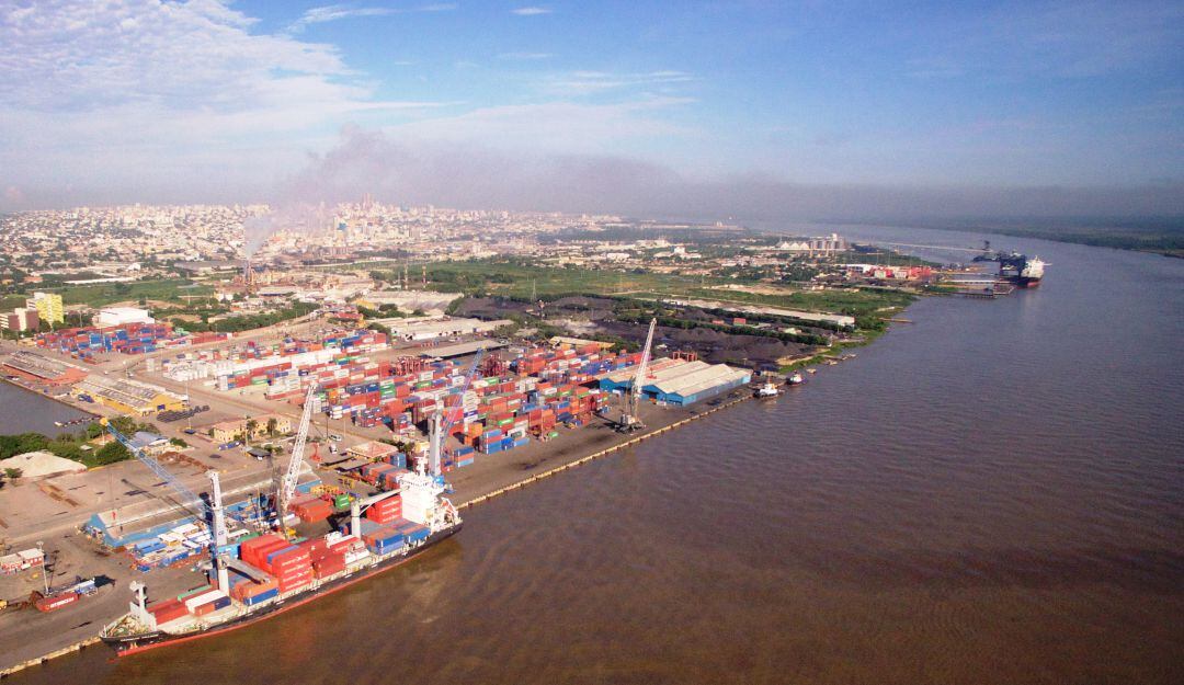 Panorámica del puerto de Barranquilla