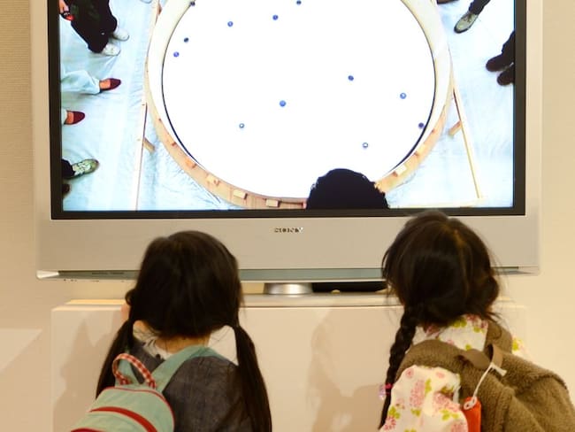 OMS recomienda no permitir a menores de 1 año uso de pantallas electrónicas