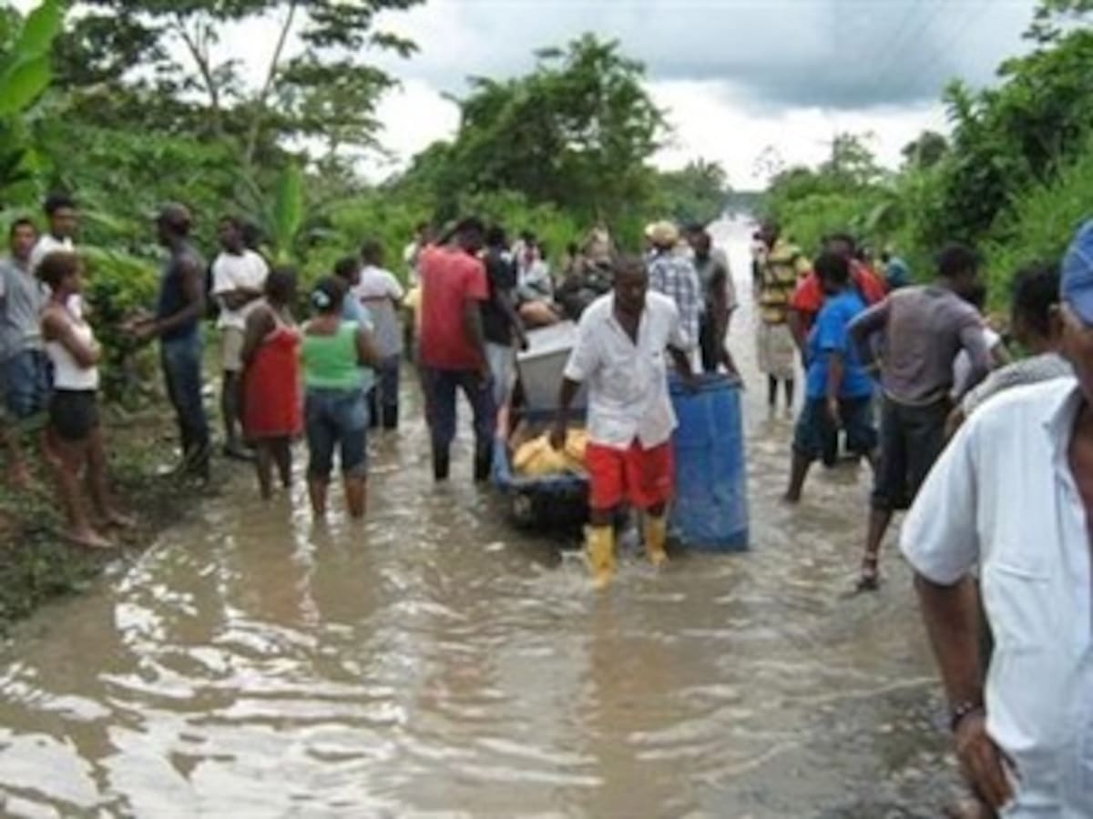 Lluvias causan inundaciones en la Laguna de la Cocha