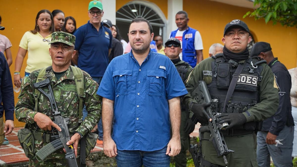 Gobernador de Bolívar supervisa seguridad en municipios y vías en el puente festivo