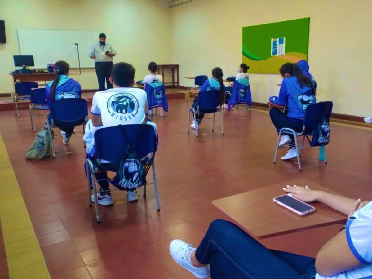 Santander aplaza por dos semanas más las clases presenciales
