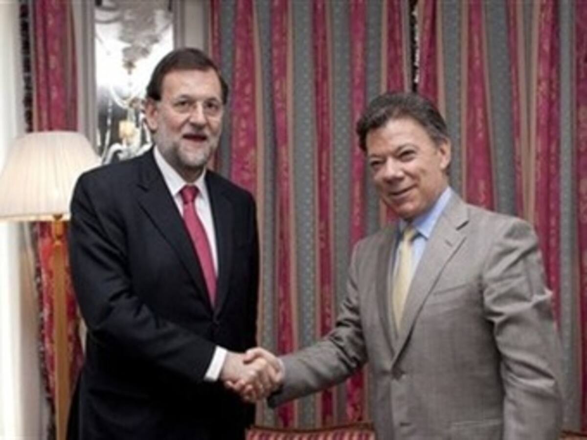 Presidente Santos felicita a Mariano Rajoy por triunfo electoral