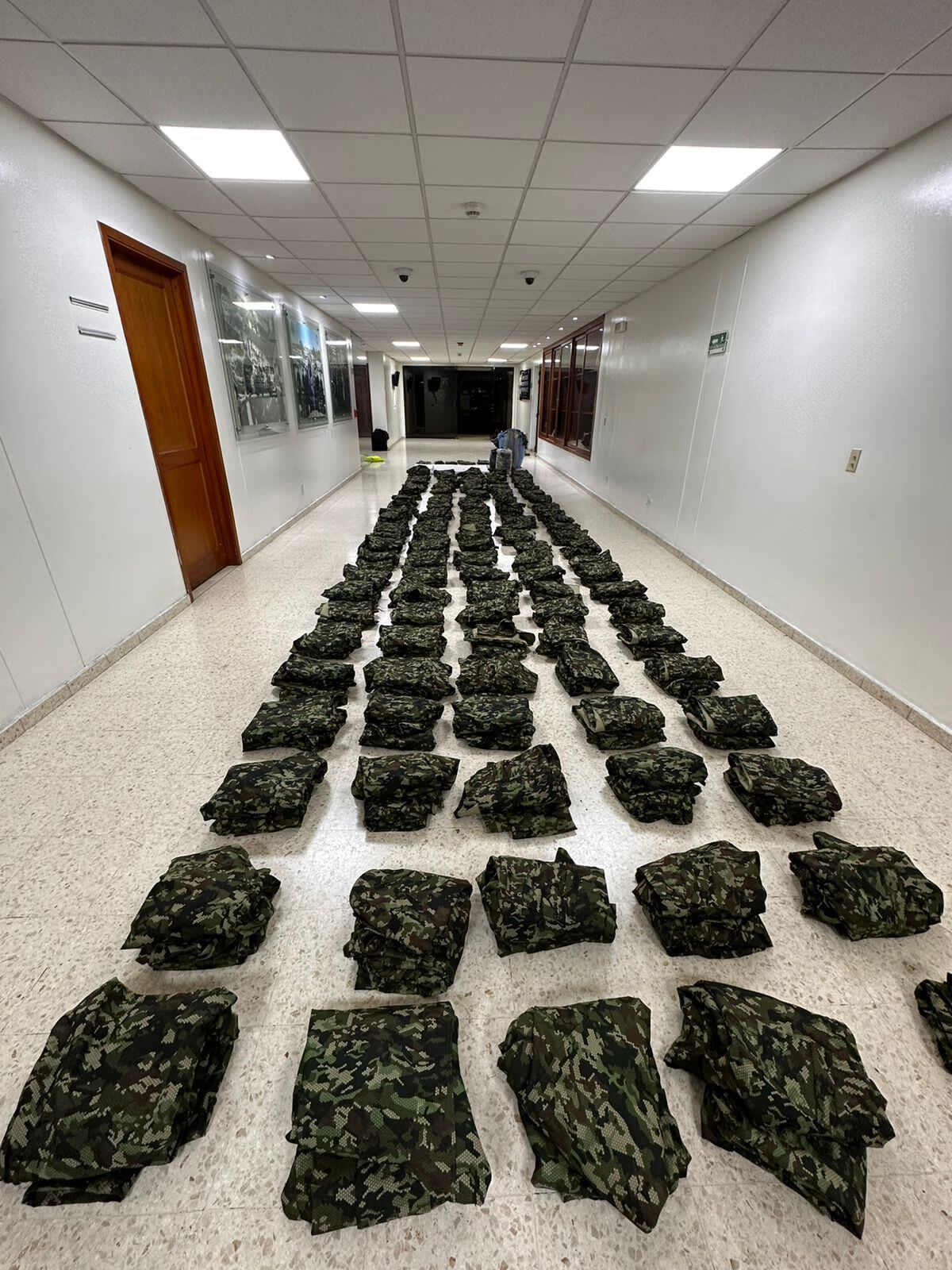 Uniformes con destino a disidencias de las FARC.