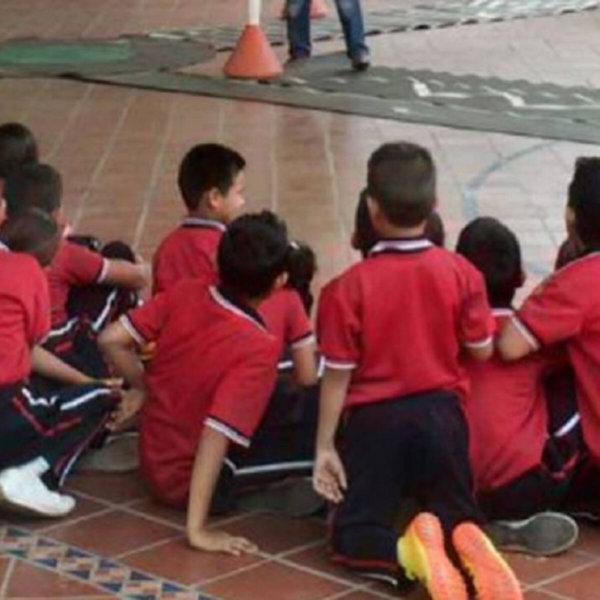 Más de 300 niños del Catatumbo siguen en virtualidad por violencia armada: Asinort