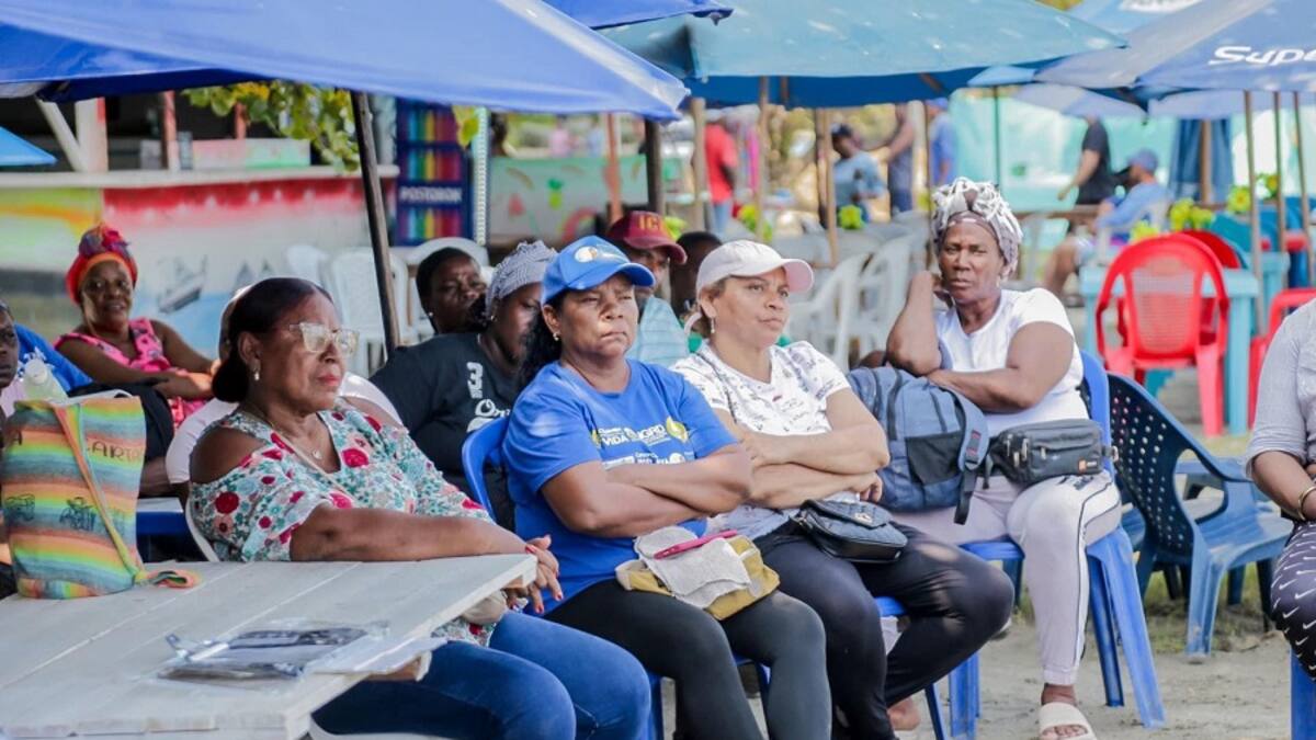 Cartagena fortalece seguridad turística con formación del primer COMBAS en zona de playas
