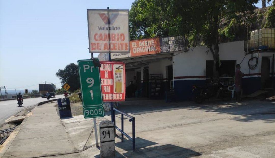 El lavadero está ubicado en la carretera Troncal de Occidente, sector La Plaza