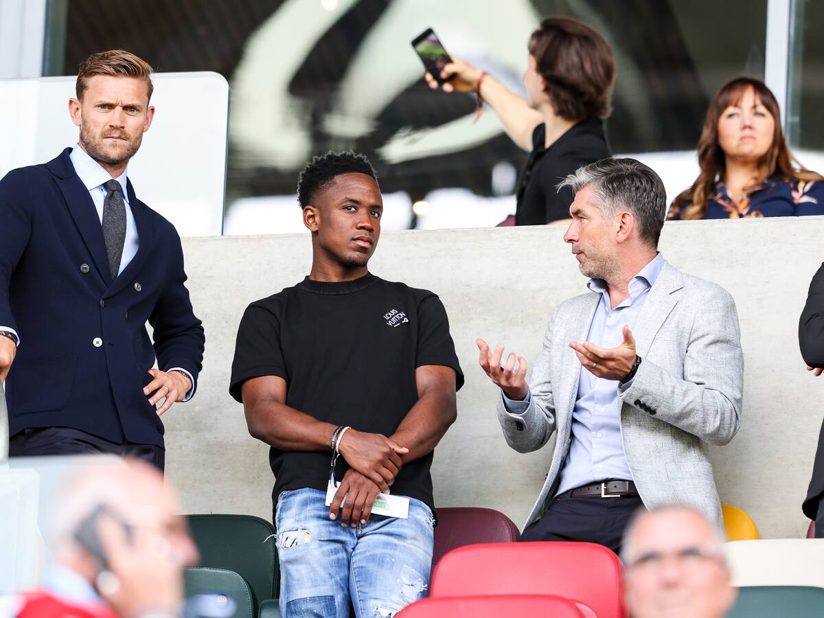 Luis Sinisterra, primer jugador en unirse a la concentración de la Selección Colombia