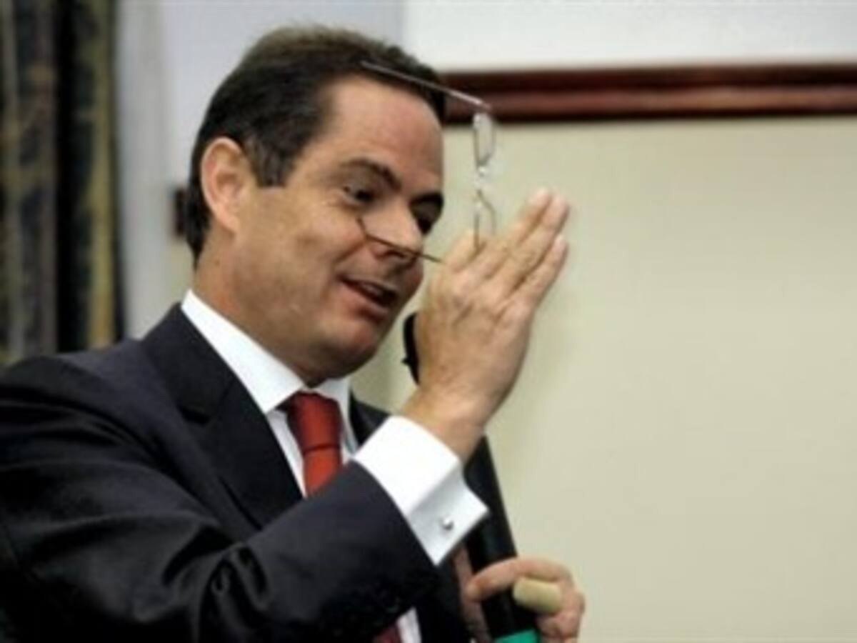 Gabinete rechaza moción de objeción contra ministros por inasistencia a debate