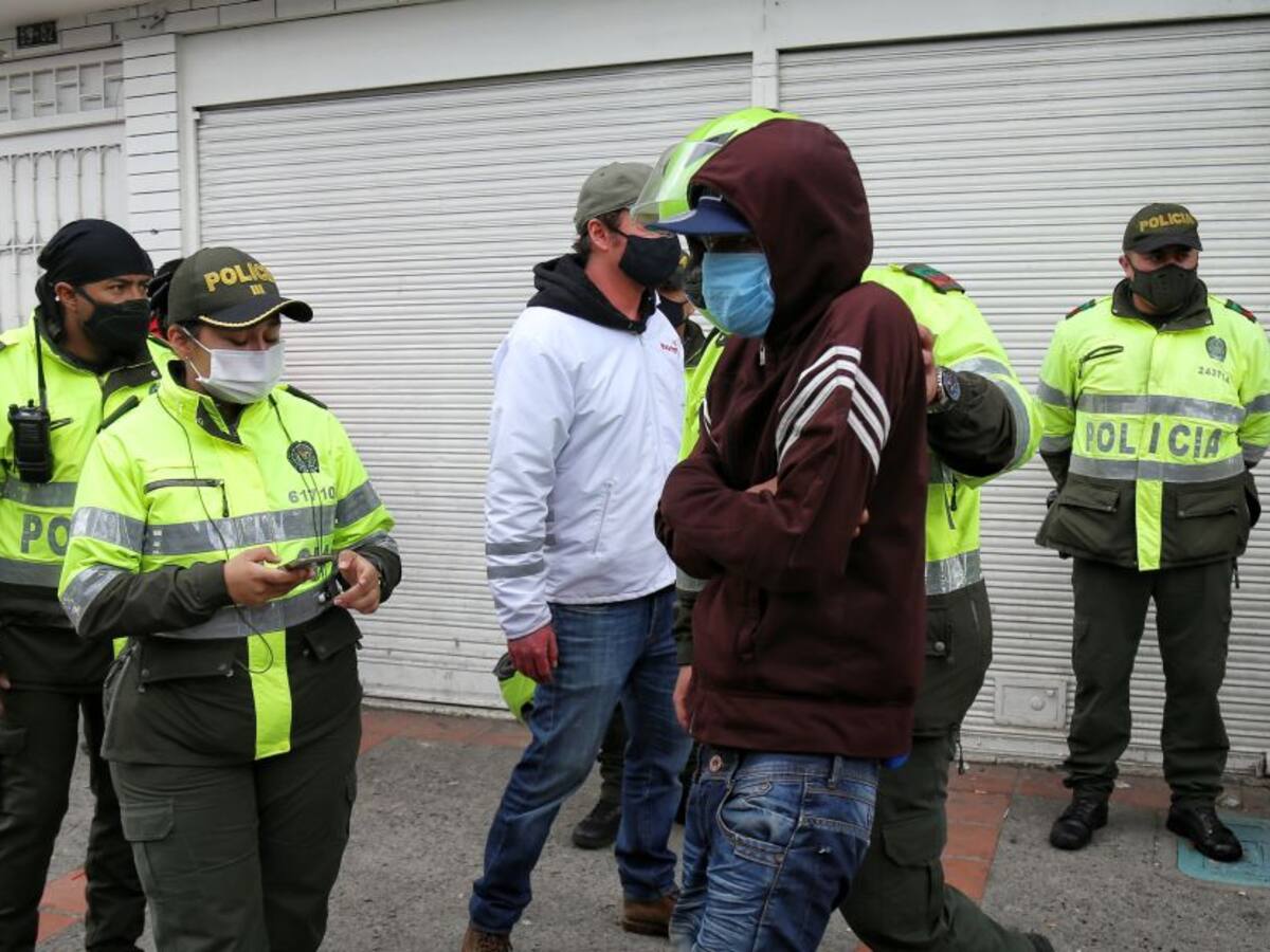 Policía impone un comparendo cada dos minutos por indisciplina social