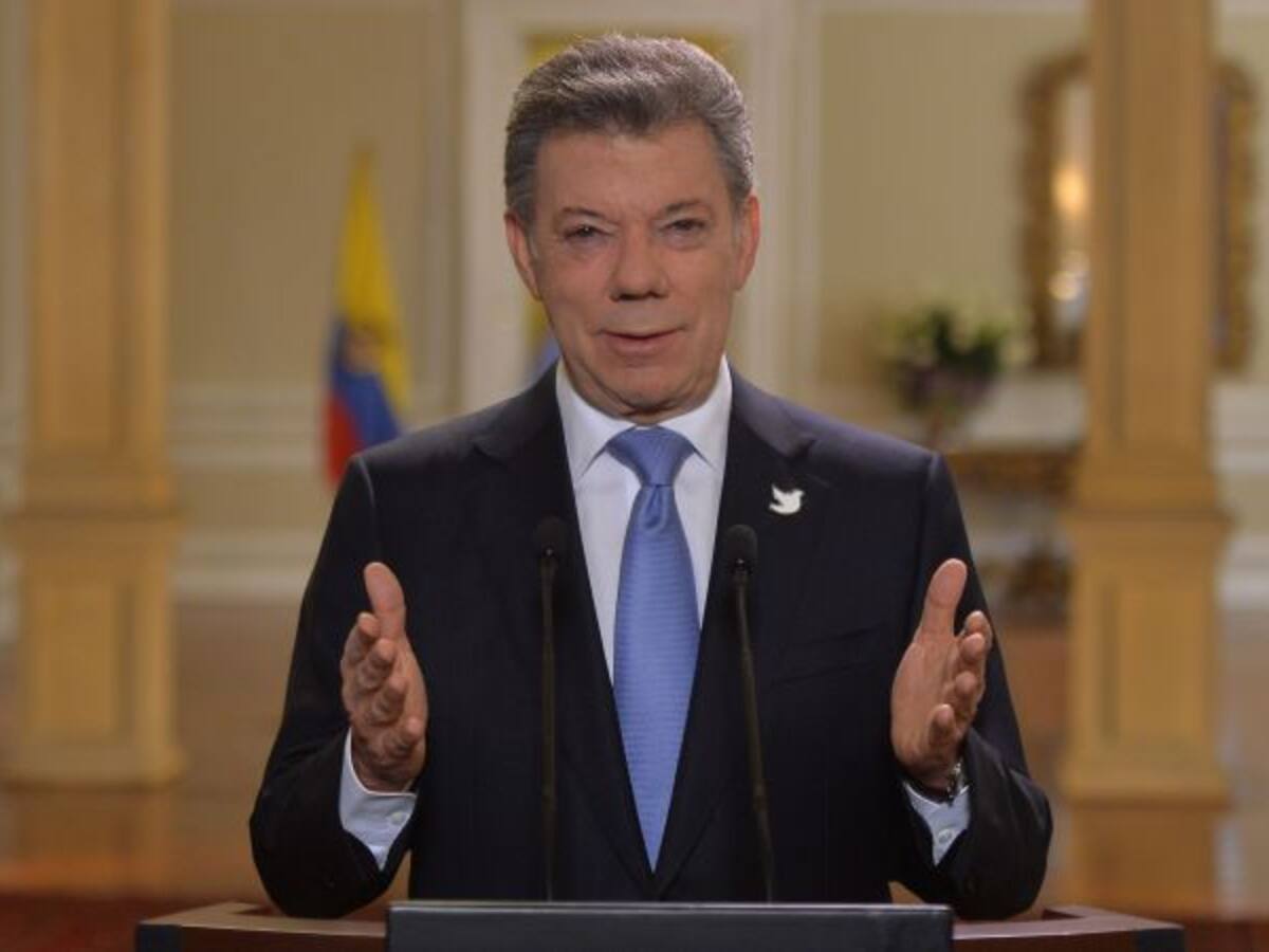 Presidente Santos llama a consultas al embajador de Colombia en Venezuela