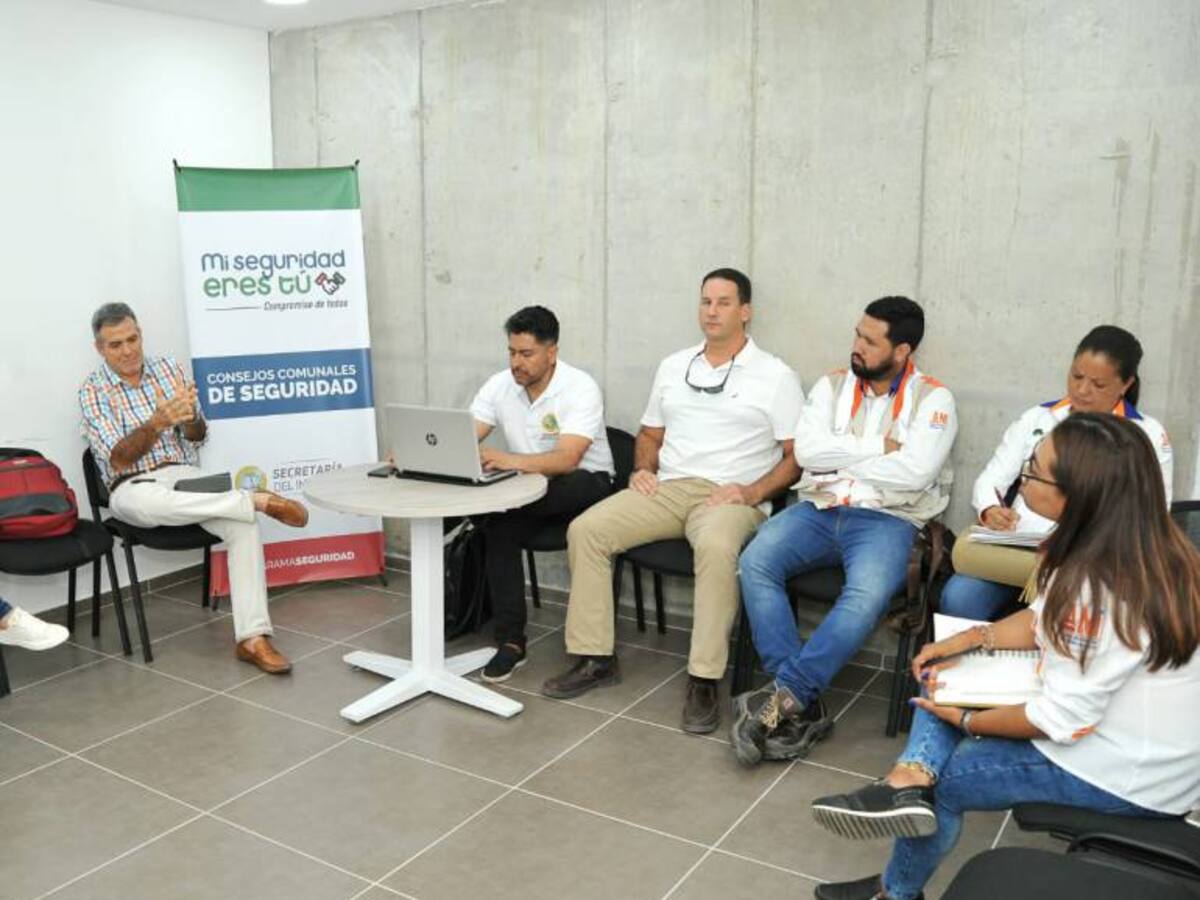 Llegan a acuerdo para garantizar seguridad en la Vía del Mar de ciclistas