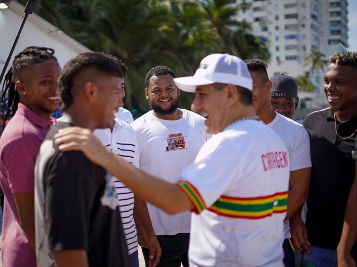 Dumek Turbay lideró encuentro con más de 200 deportistas en Cartagena