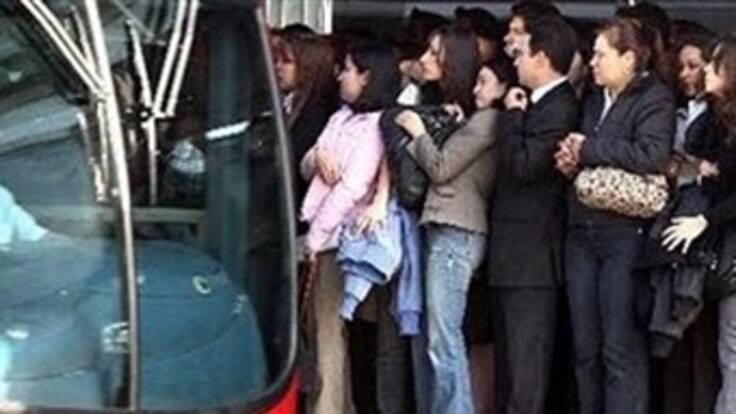 Usuarios de Transmilenio deben ser transportados con dignidad: Consejo de Estado