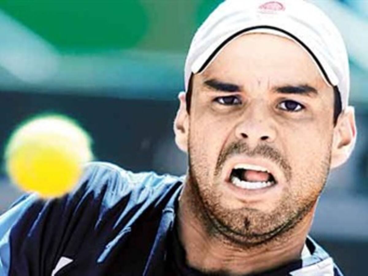 Alejandro Falla eliminó a Xavier Malisse y avanzó a cuartos en el Open de Mons