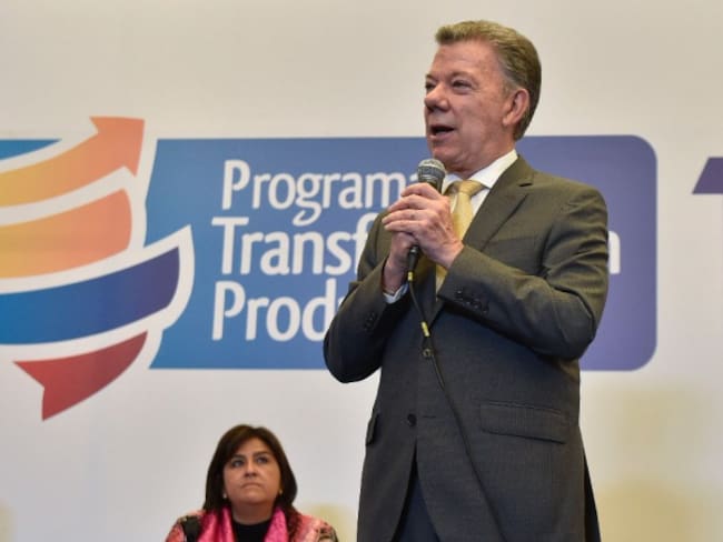 Santos anuncia cambios en venta de Electricaribe
