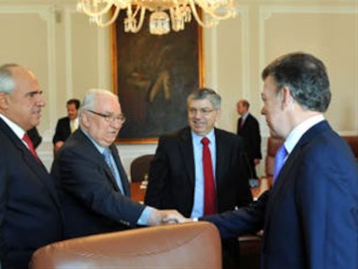 Santos admitió envidia por cordialidad entre expresidentes norteamericanos