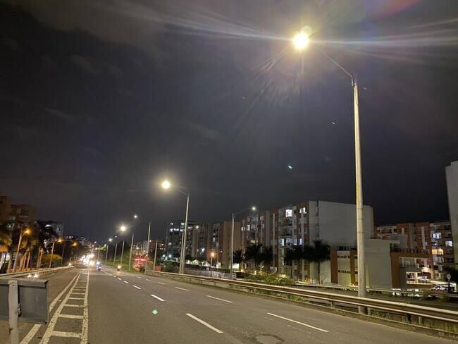 La ciudad podría quedarse con muchas zonas a oscuras porque legalmente no pueden seguir dándoles más tiempo.