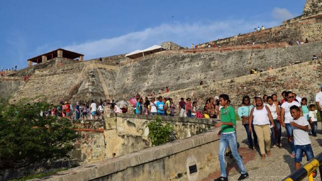 En una jornada de entrada gratis se reciben en promedio 6 mil personas