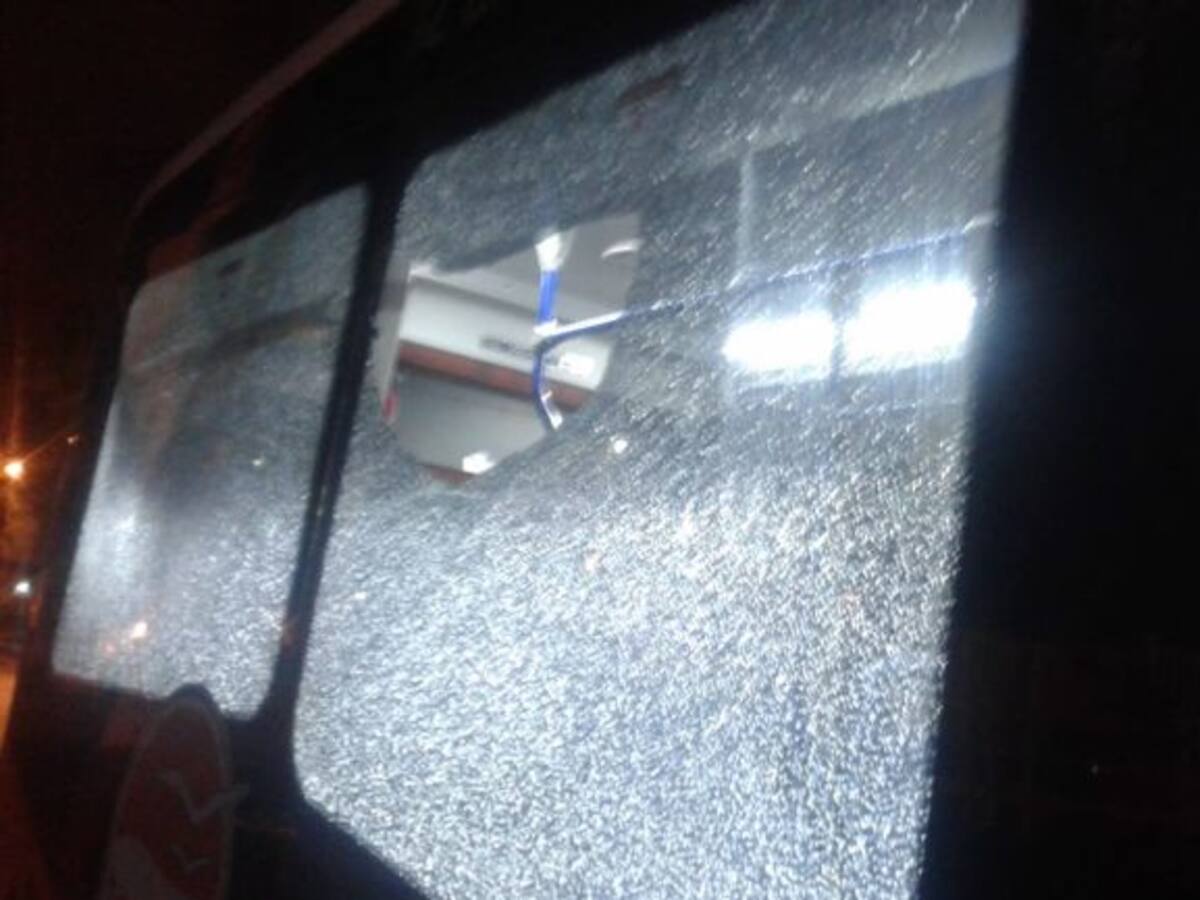 Un herido por actos de vandalismo contra buses de Transcaribe