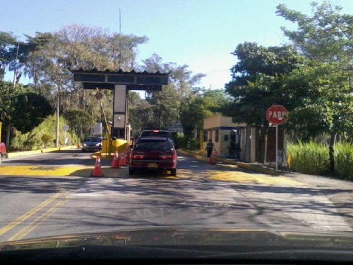 Instalación de sensores genera trancón en la vía Bogotá - Bucaramanga