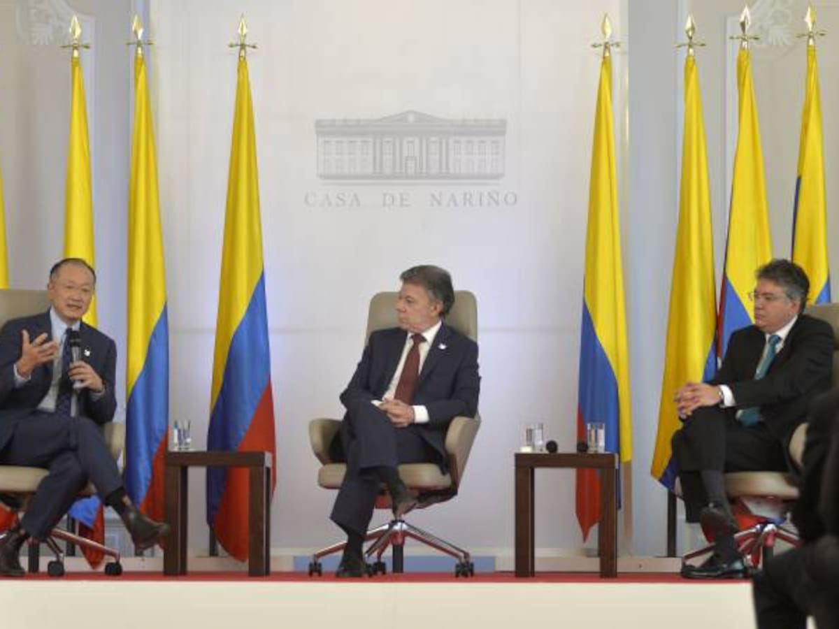 Gobierno es optimista y proyecta crecimiento económico del 3.2 % para el 2016