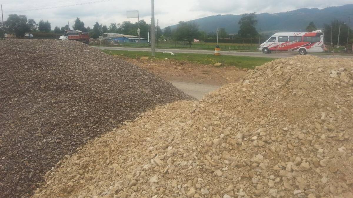 Reacciones frente anuncio de priorizar vías terciarias en vez de las 4G en el país