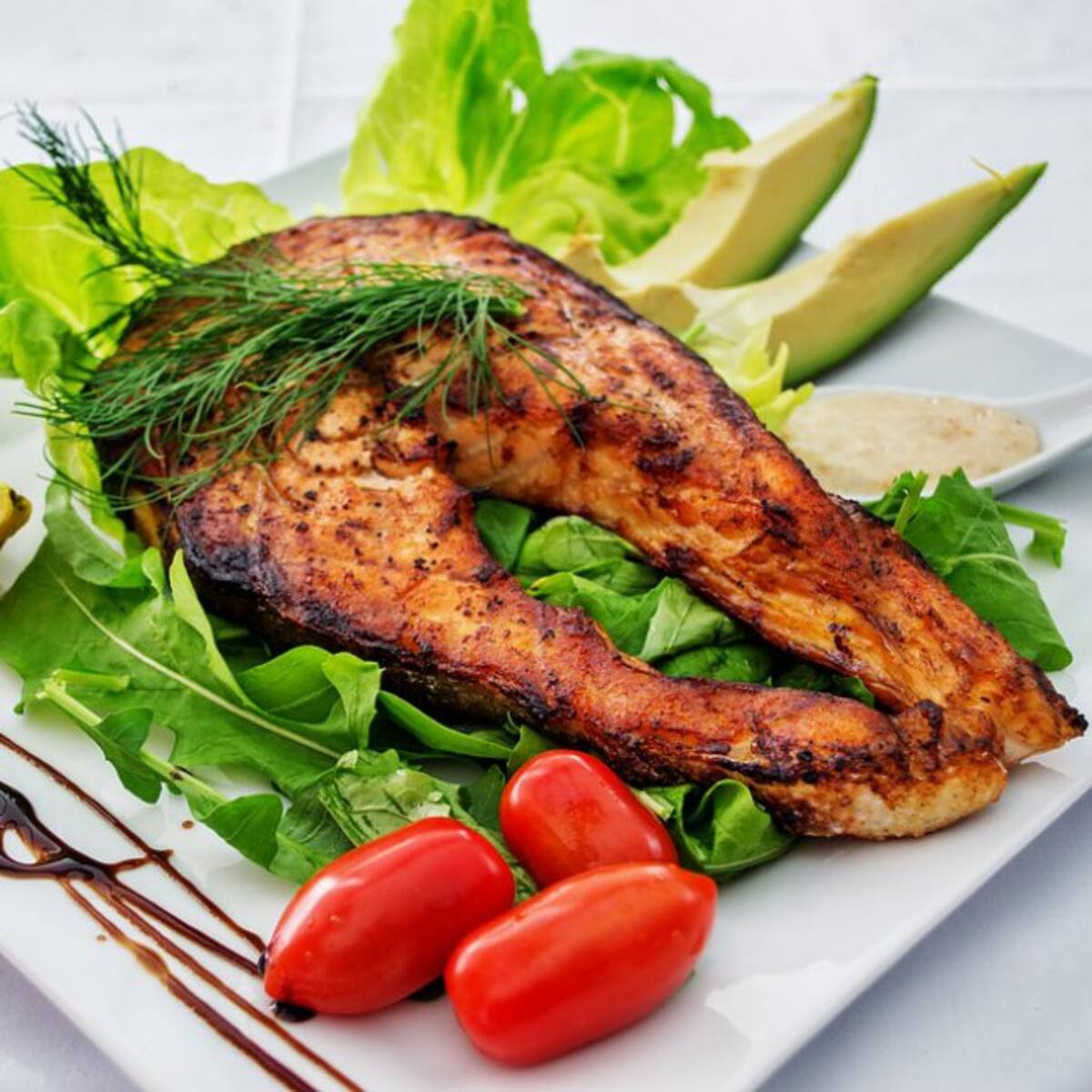 Cambiar la carne roja por pescado podría prevenir enfermedades cardiovasculares