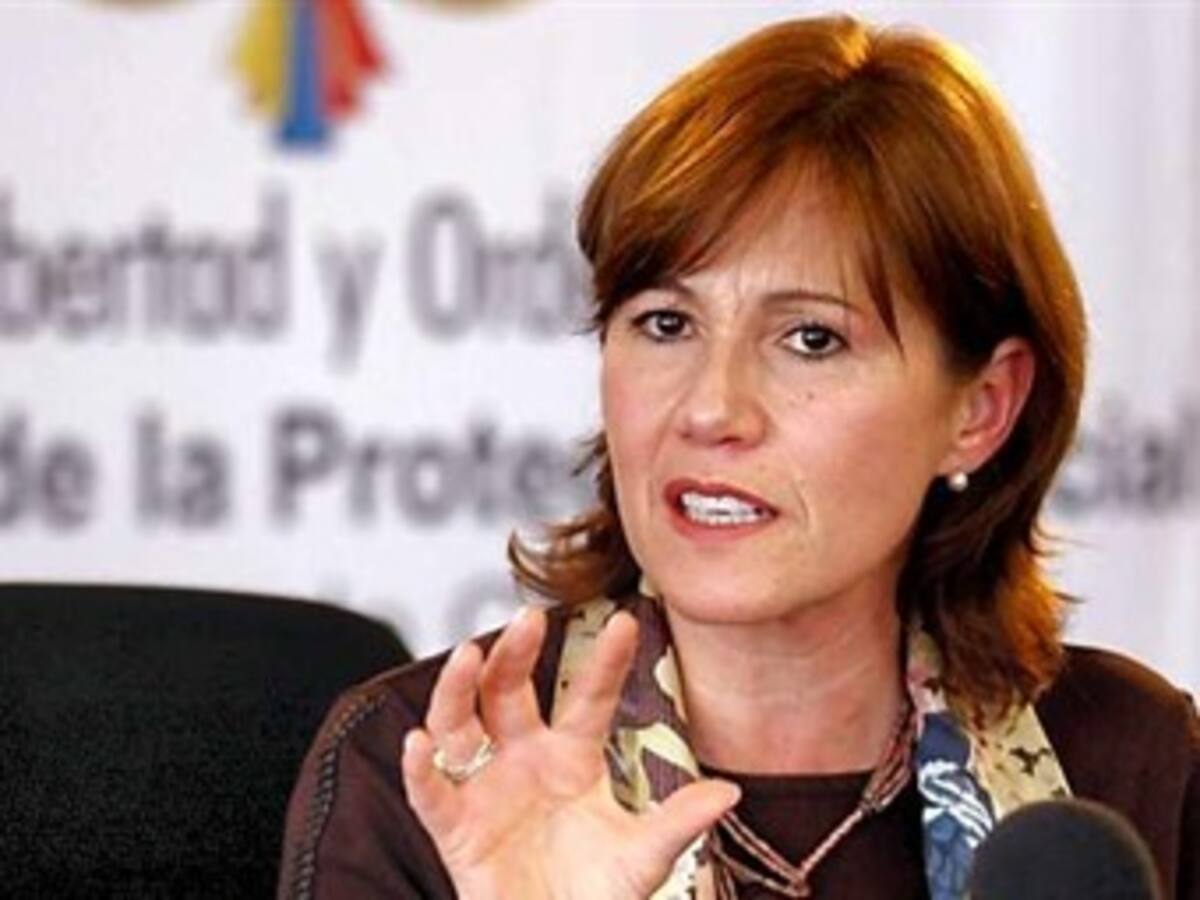 'Si hay que intervenir EPS, así se hará': Beatriz Londoño