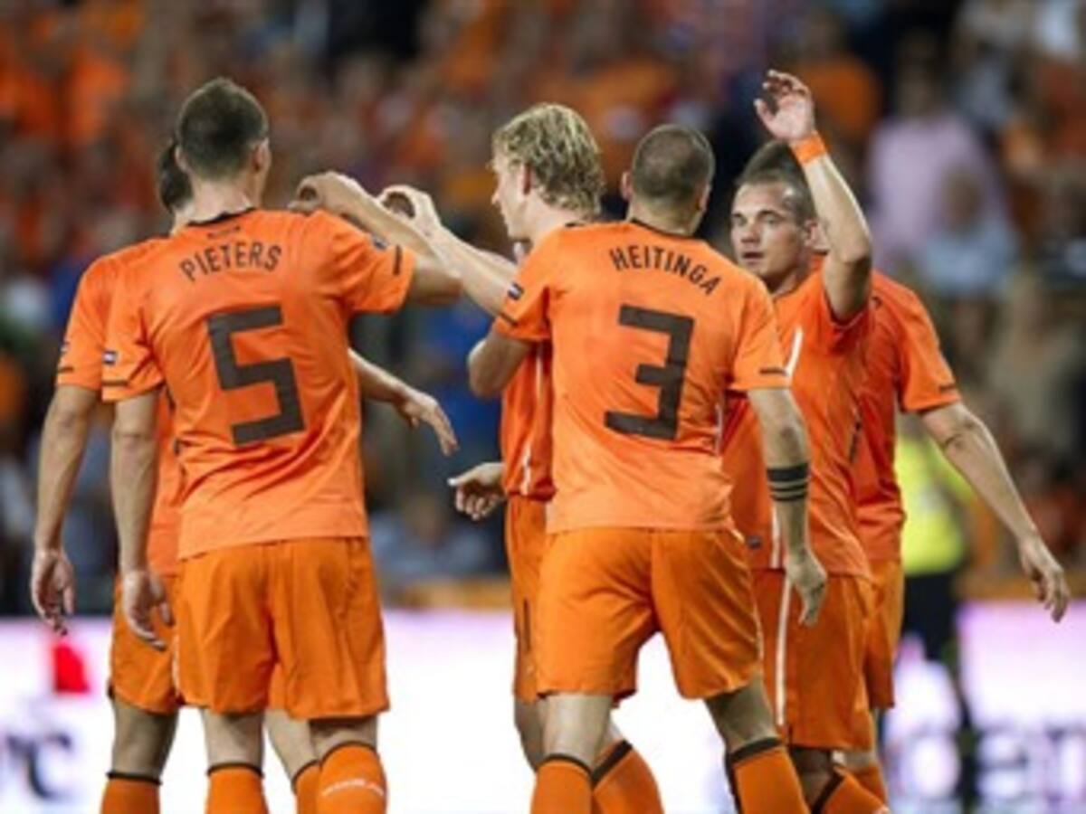 UEFA confirmó la clasificación de Holanda para la Eurocopa 2012