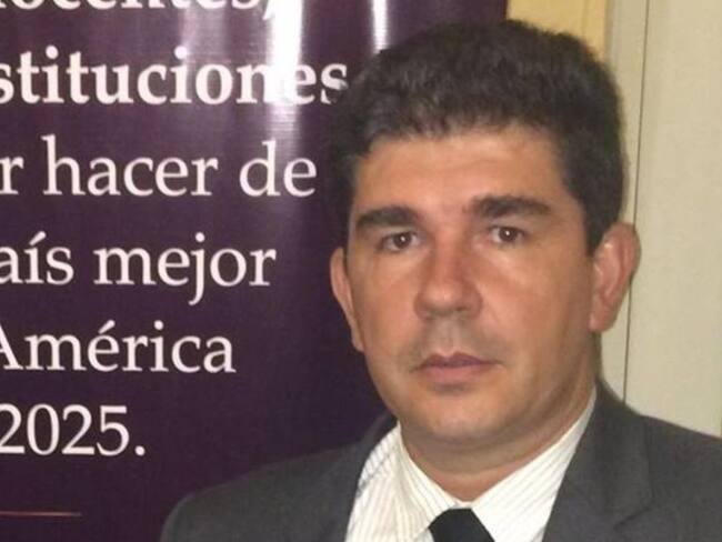 profesor Mauricio Martínez