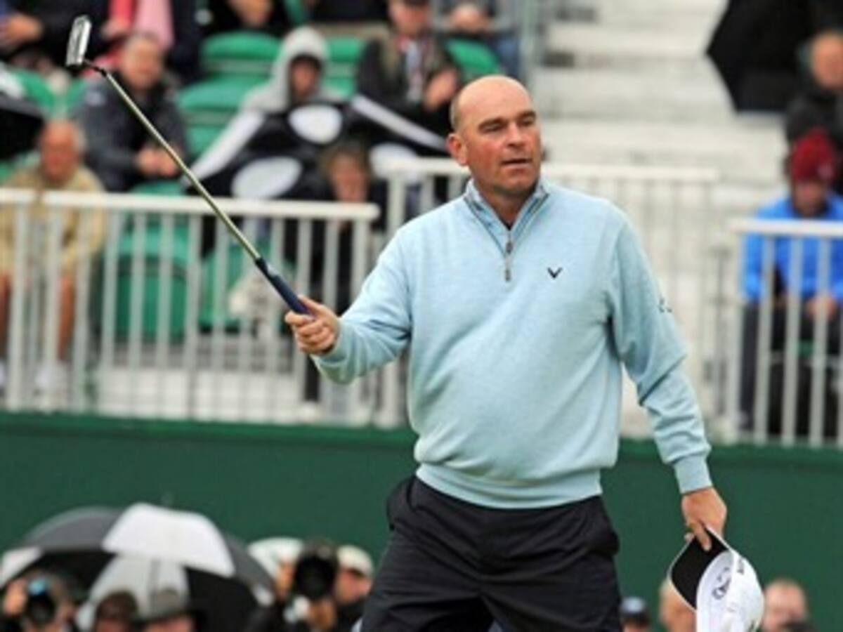 Bjorn y Lewis lideran Open Británico de Golf, Camilo Villegas a seis golpes