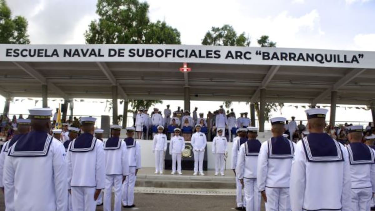 Contralmirante de la Escuela Naval de Suboficiales de Barranquilla