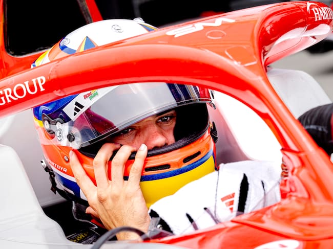 Sebastián Montoya, piloto colombiano de la Fórmula 2. (Photo by Marcel van Dorst/EYE4IMAGES/NurPhoto via Getty Images)