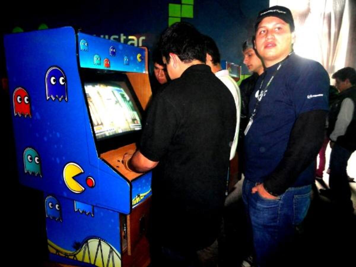 En la zona retro se puede acceder a videojuegos tradicionales.