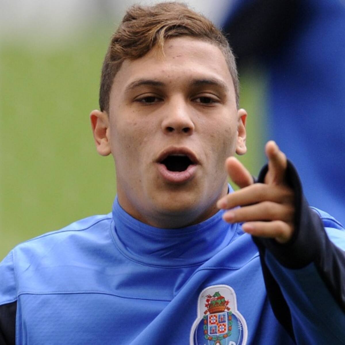 Juan Fernando Quintero renueva con Porto hasta el 2021