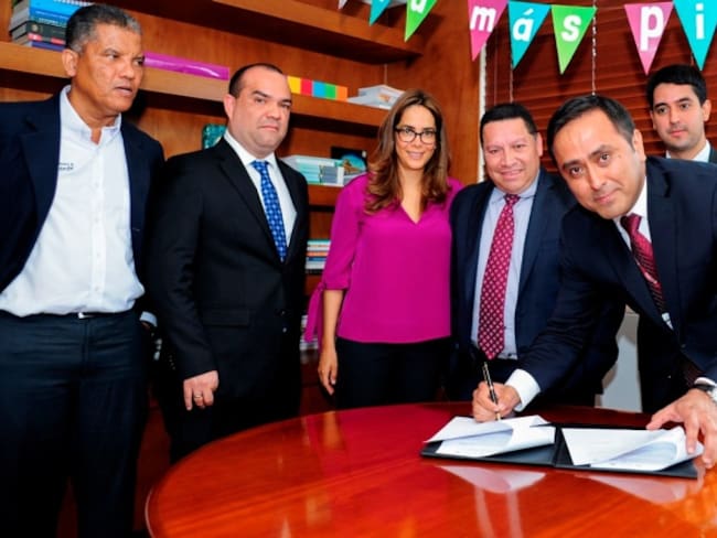 Ministra de Educación y alcalde de Cartagena suscriben Acuerdo de Voluntades