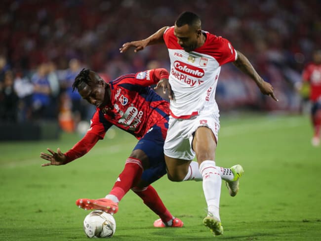 Medellín perdió 1-2 ante Santa Fe en el estadio Atanasio Girardot / Colprensa